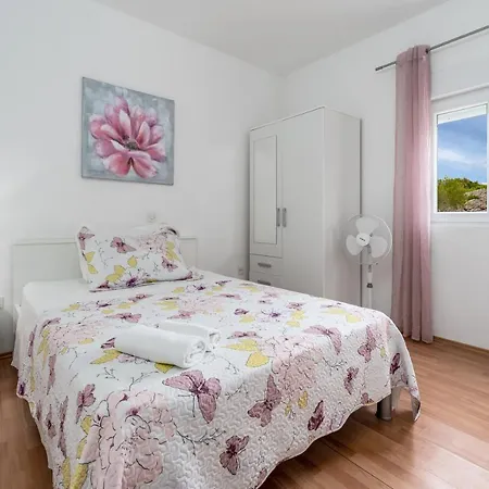 بيت للعطل House Josip *