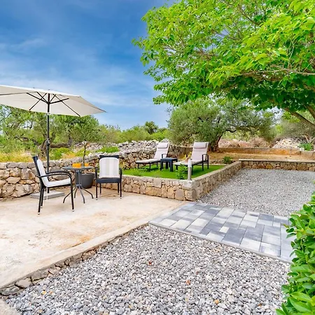 بيت للعطل House Josip