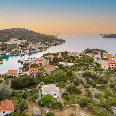 Tatil Evi House Josip