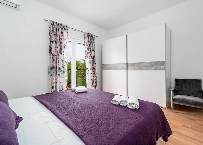 Tatil Evi House Josip